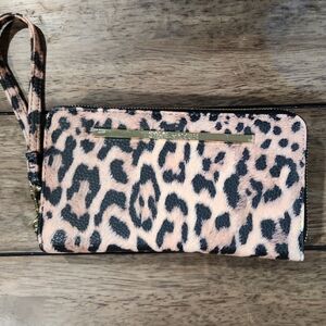 Steve Madden Leopard Wrislet Bag In Great Condition NWOT